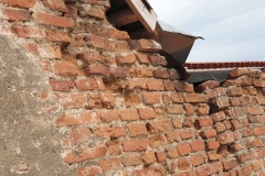 Restaurati-tencuiala-tinci-si-copsea-lavabila-calcane-10
